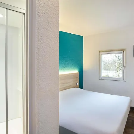 Hotel Hotelf1 Geneve Saint Julien En Genevois Viry (Haute-Savoie)